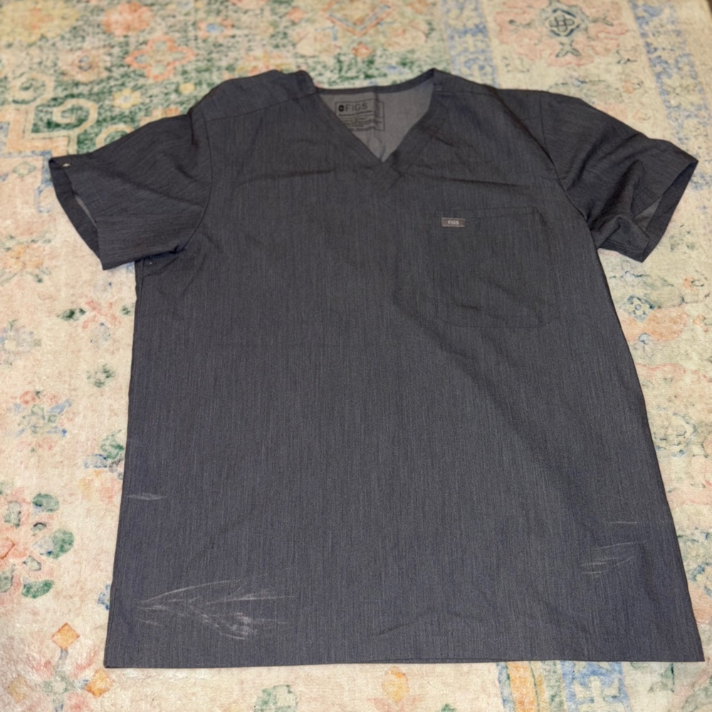 Figs men’s Gray scrub top - Picture 1 of 3